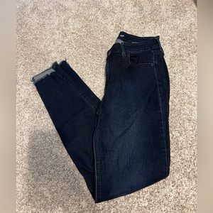Old navy rockstar skinny jeans 6 tall